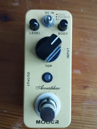 Mooer Acoustikar Pedal Simulador Acústica