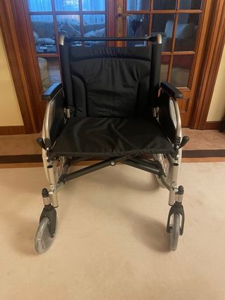 Silla de ruedas Vermeiren V100 XL talla 56 (Nueva)