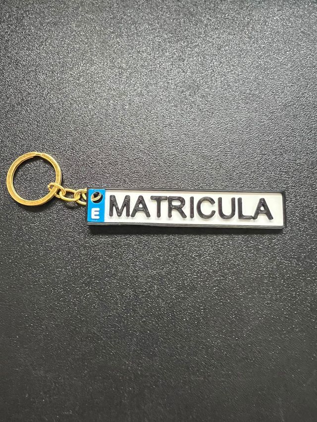 Llaveros personalizados matrícula coche