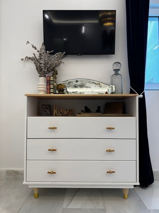 Dormitorio Matrimonial (2 mesitas noche y cómoda)