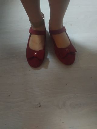 Zapatos niña serraje burdeos lazo 35