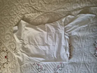 Top Bershka asimétrico blanco cremallera S