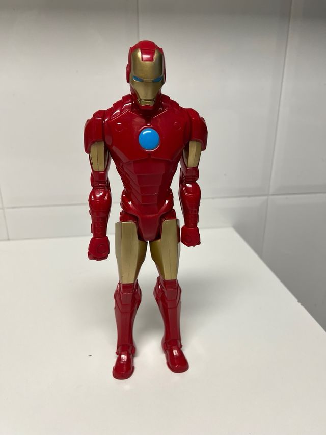 Figuras Star Wars y Marvel