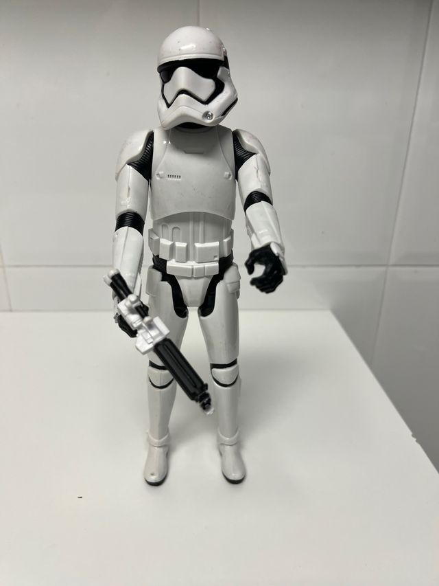 Figuras Star Wars y Marvel