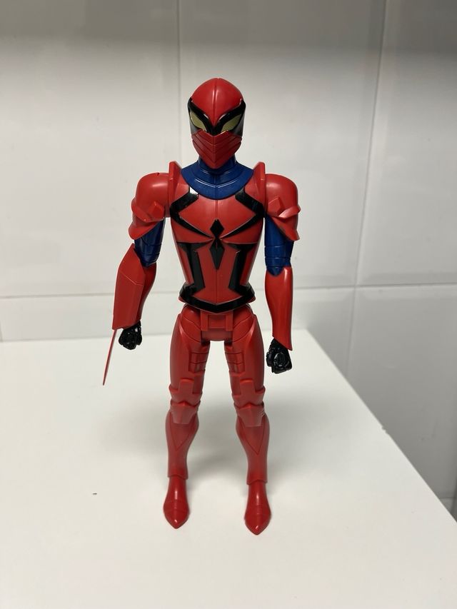 Figuras Star Wars y Marvel