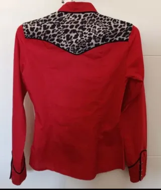 Camisa leopardo roja estilo vaquero country rock 