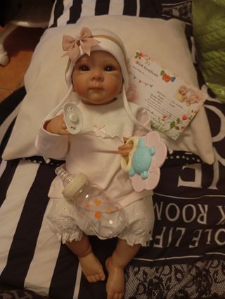 Bebé Reborn con Chupete y Biberón
