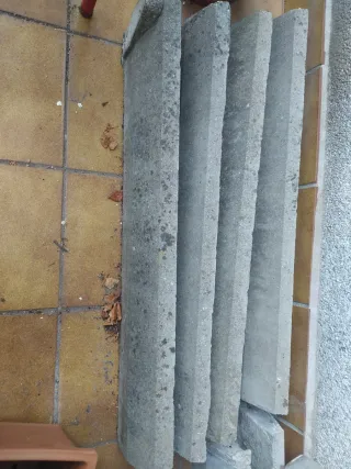 Bordillos de hormigón 1m
4 und y 5.00 los 4