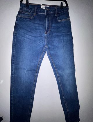 Pantalón pitillo Pull&Bear talla 40
