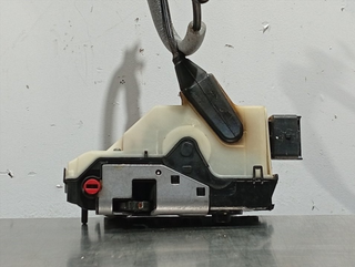 CERRADURA PUERTA TRASERA IZQUIERDA PEUGEOT 2008 Y