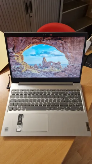 Lenovo IdeaPad 3 15IIL05 Plata