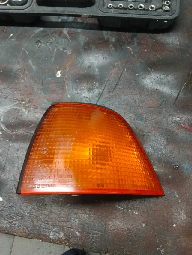 Intermitente BMW E36 4 puertas naranja