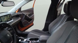Peugeot e-2008 Eléctrico Allure Pack 100 kW (136 CV)