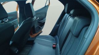 Peugeot e-2008 Eléctrico Allure Pack 100 kW (136 CV)