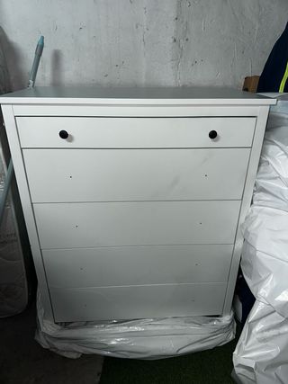 Cómoda KOPPANG IKEA 5 cajones blanca