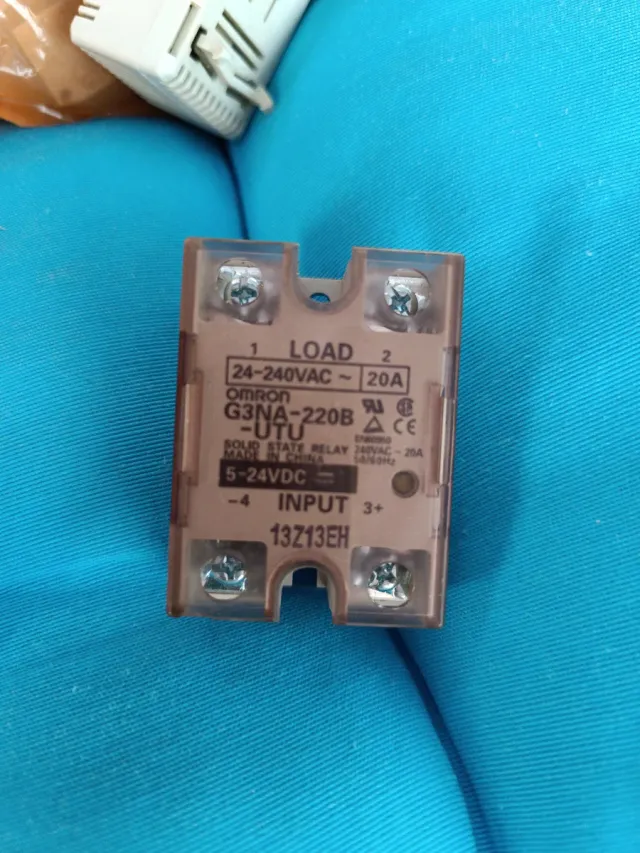 Relé Estado Sólido Omron G3NA-220B