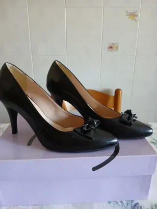 Scarpe donna eleganti nere con fiocco