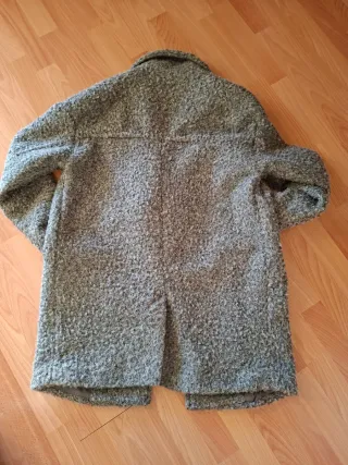 Abrigo gris Bershka