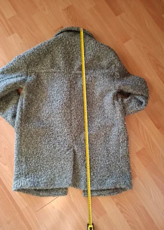 Abrigo gris Bershka