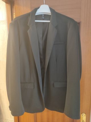 Chaquetas de traje varias marcas.