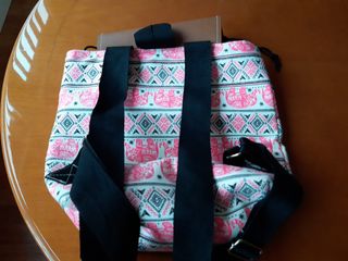 Mochila con estampado de elefantes