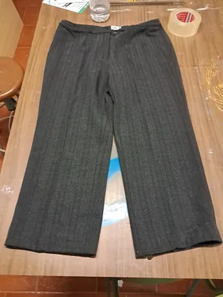 Pantalón señora gris talla 48