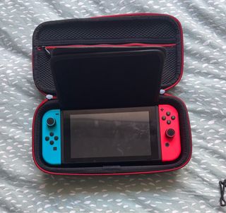 Nintendo Switch Azul y Rojo