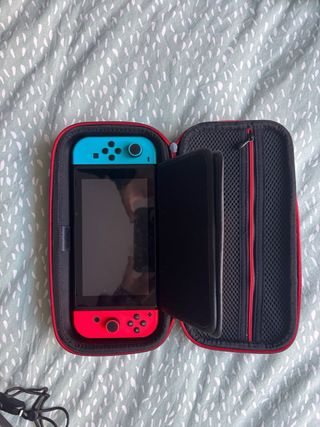 Nintendo Switch Azul y Rojo