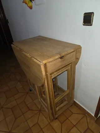 Mesa extensible madera con sillas