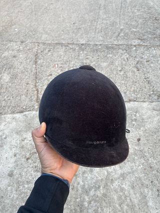Casco de hípica negro