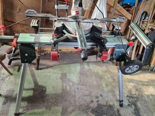 Ingletadora Metabo Telescópica con Mesa