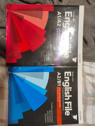 Libros English File A1 y A2 Fourth Edition USADOS