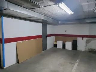 Plaza de garaje y trastero en el centro calle real