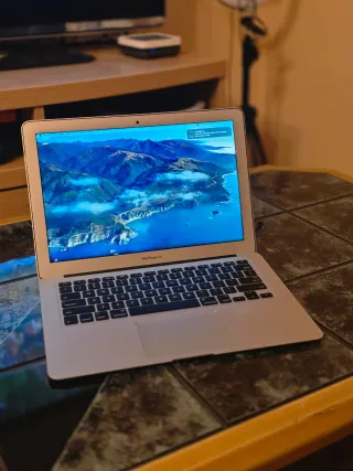 MacBook Air 13 2017 + Cargador