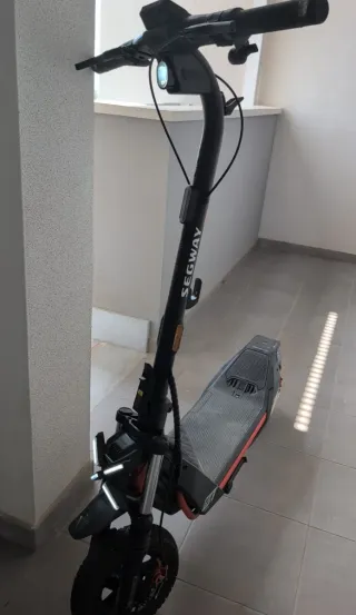 Vendo patinete eléctrico Segway ZT3 Pro – Como 