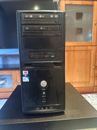Ordenador de sobremesa LG Negro