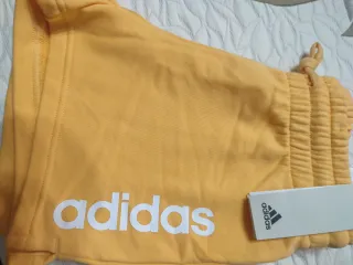 Pantalones cortos Adidas amarillos