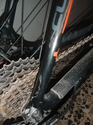 Bicicleta MTB Carbono