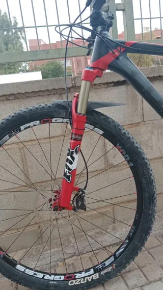 Bicicleta MTB Carbono