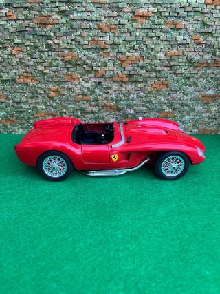 Ferrari 250 TR 1:18 Burago