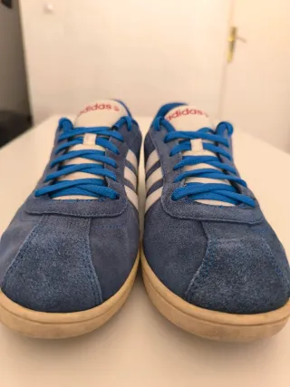 Zapatillas Adidas Azul y Blanco