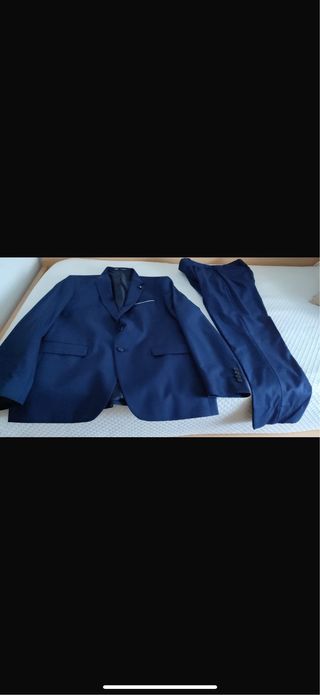 Traje azul Zara