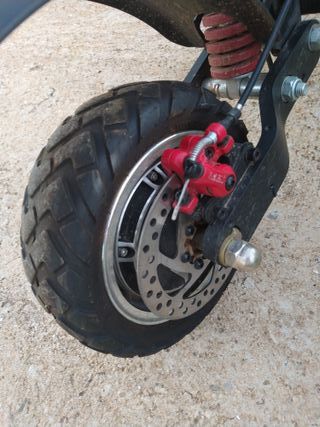 Patinete eléctrico 1600W 800 por rueda, poco uso.