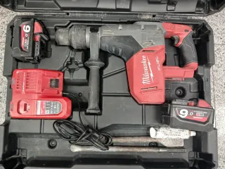 Milwaukee M18 CHM-902C Martillo Combinado