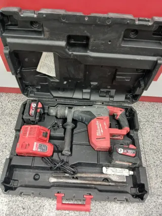 Milwaukee M18 CHM-902C Martillo Combinado