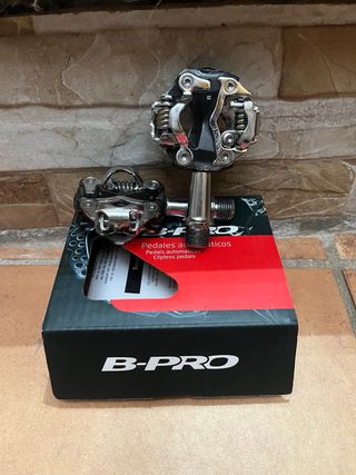 Pedales B-PRO automáticos para bicicleta