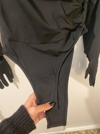 Body manga larga con guantes
