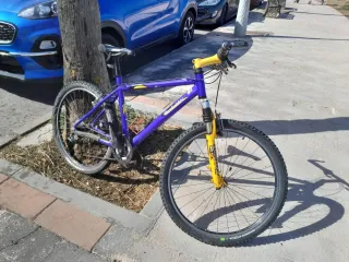 Bicicleta Montaña Rockrider Morada