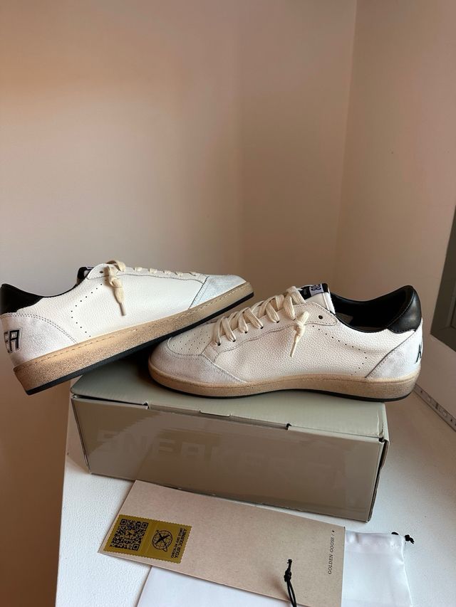 Golden Goose Ball Star Sneakers Blancas y Negras