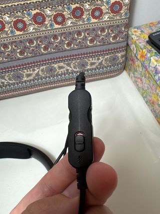 Cascos Gaming HyperX HSCSC-BK con Micrófono